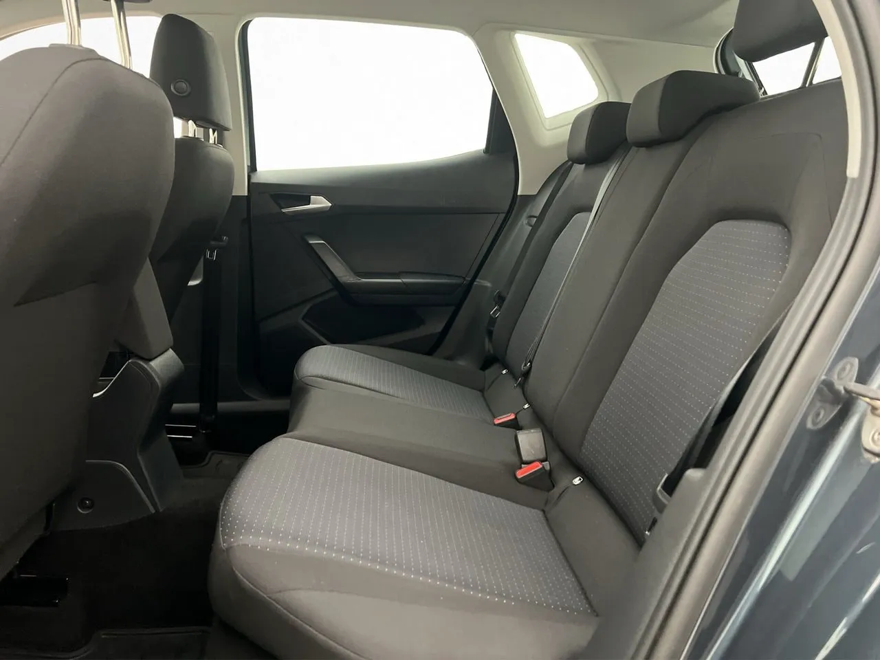 Vehicle image 25