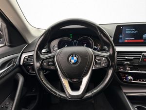 BMW 520 bild 13