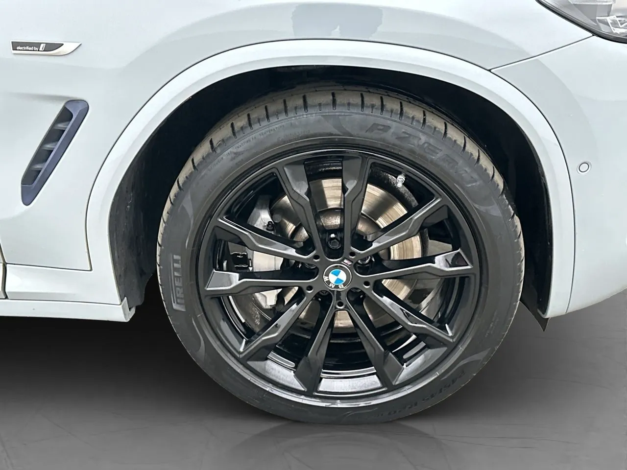 Vehicle image 33