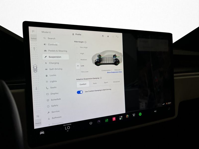 Tesla Model X bild 28