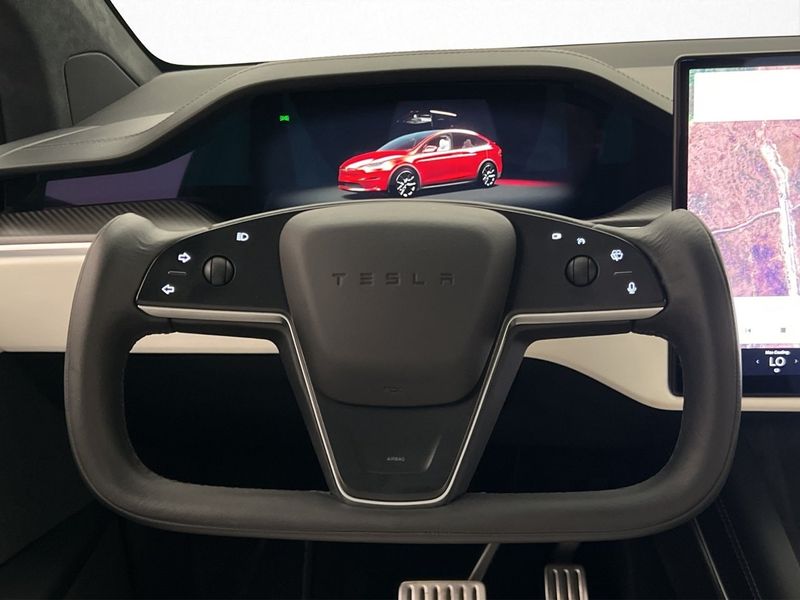 Tesla Model X bild 19