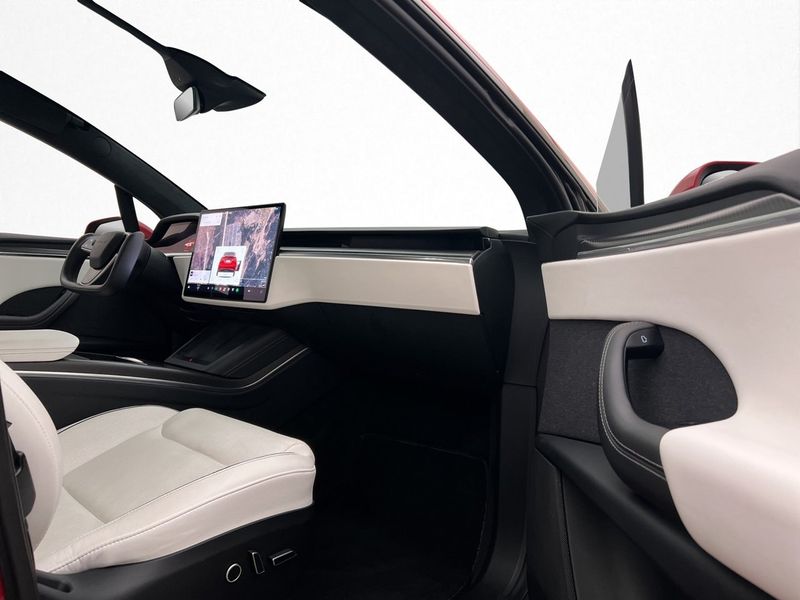 Tesla Model X bild 35