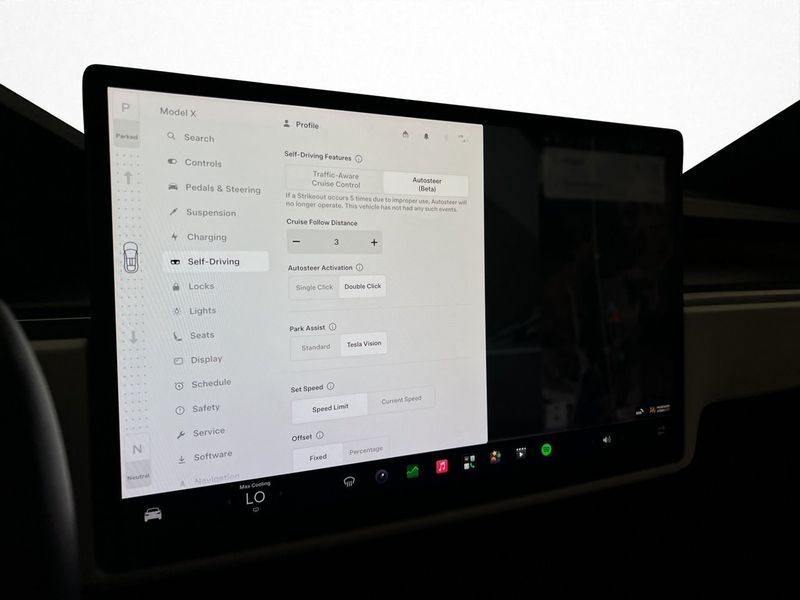 Tesla Model X bild 30