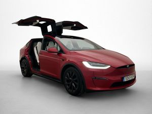 Tesla Model X bild 11
