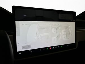 Tesla Model X bild 27