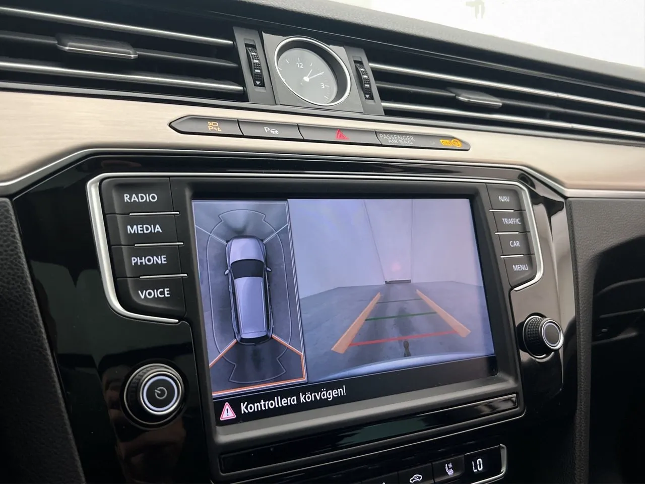 Vehicle image 21