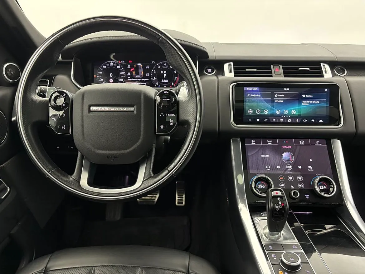 Vehicle image 16