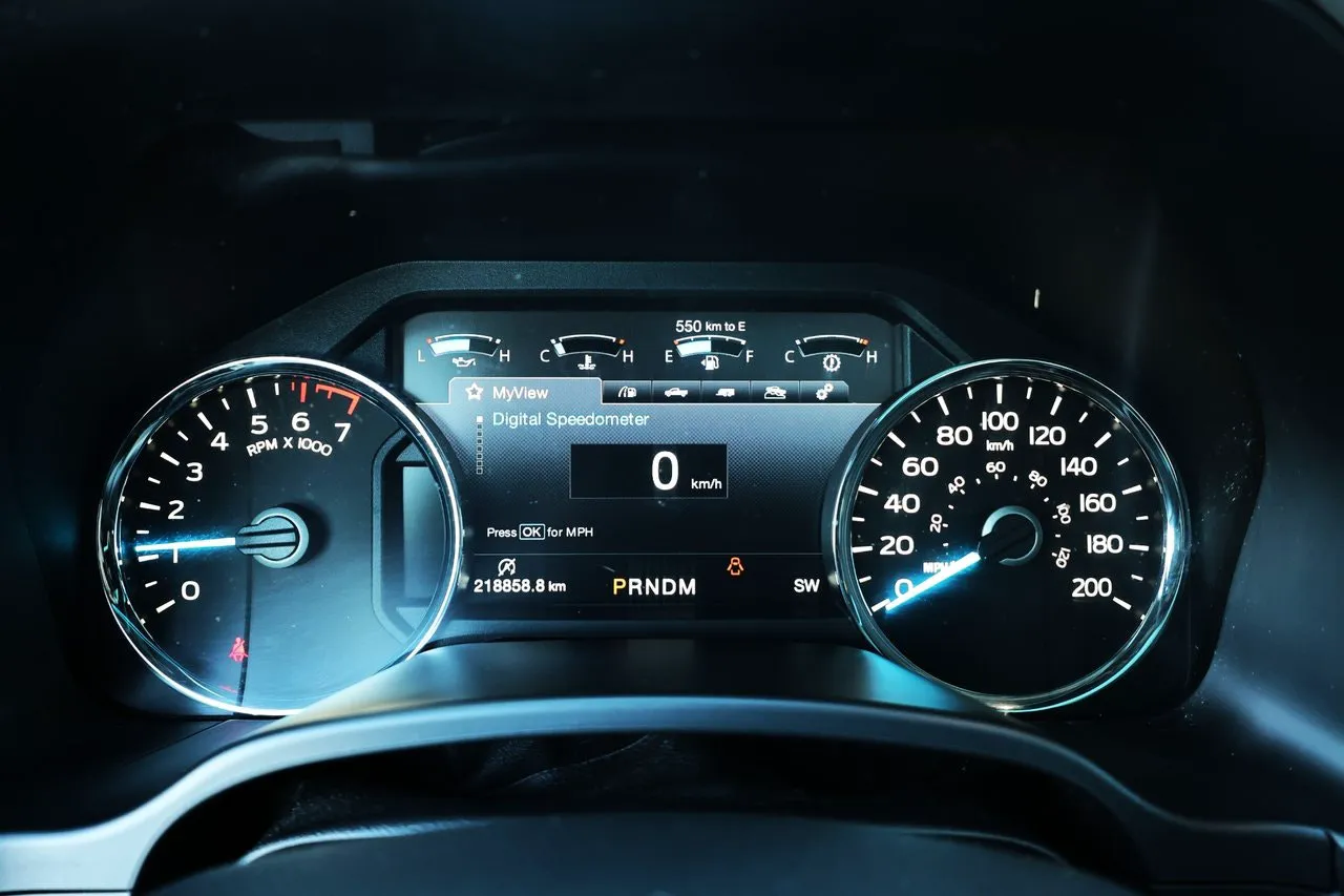 Vehicle image 12