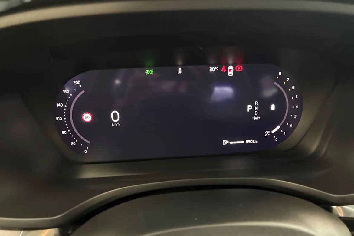 Vehicle image 15
