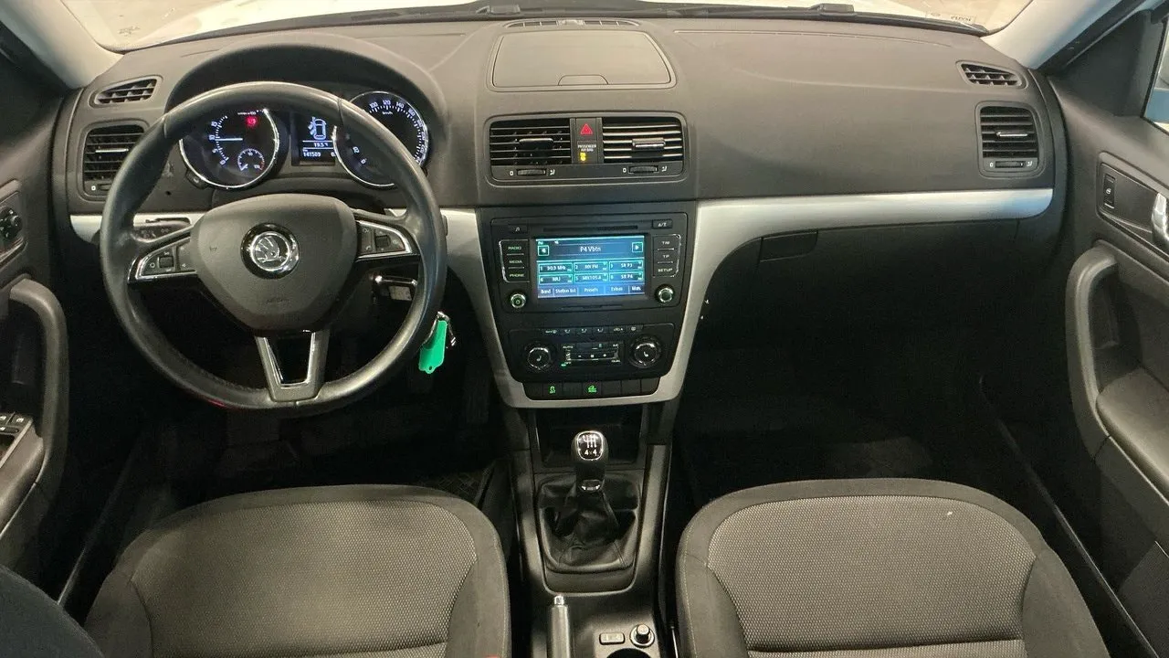 Vehicle image 7