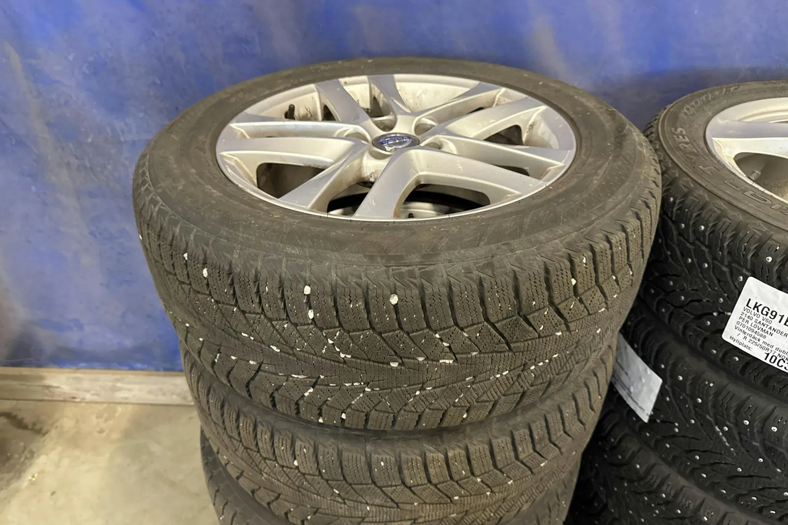 Vehicle image 20