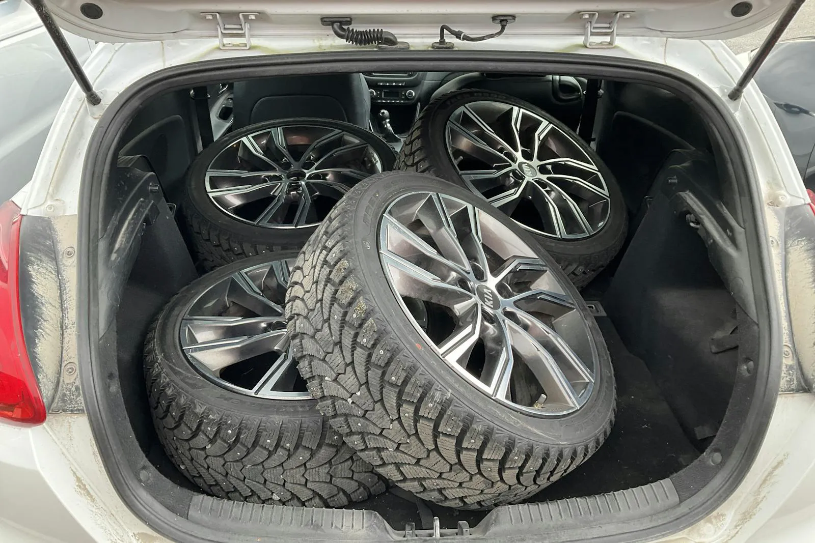 Vehicle image 8