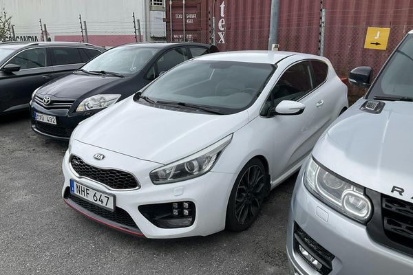 Kia Cee´d PRO_Cee'd GT 1.6 3dr (204hk) - 2014
