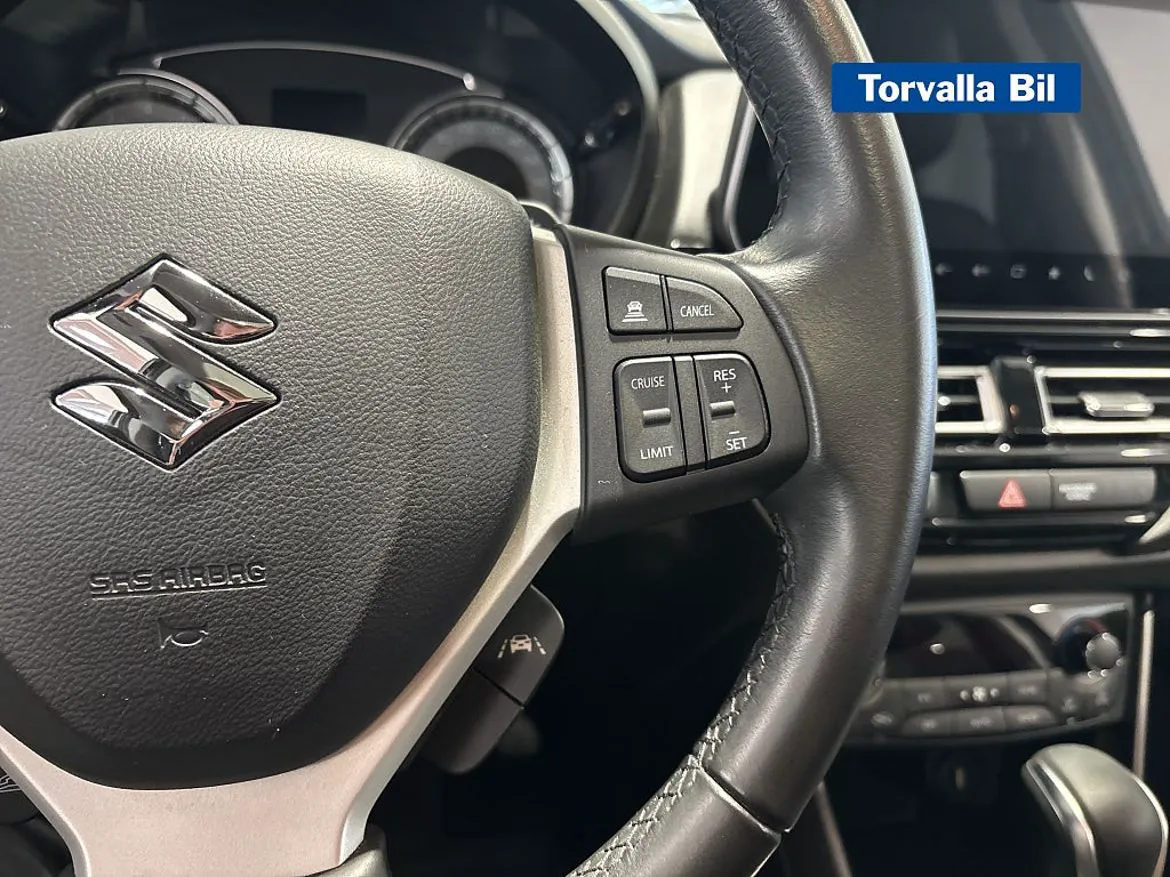 Vehicle image 16
