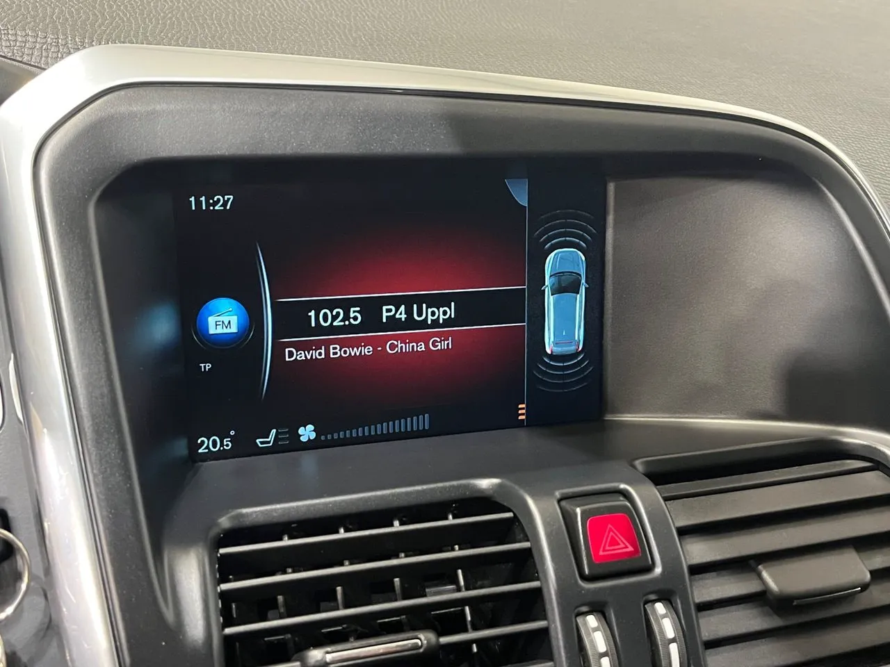 Vehicle image 18