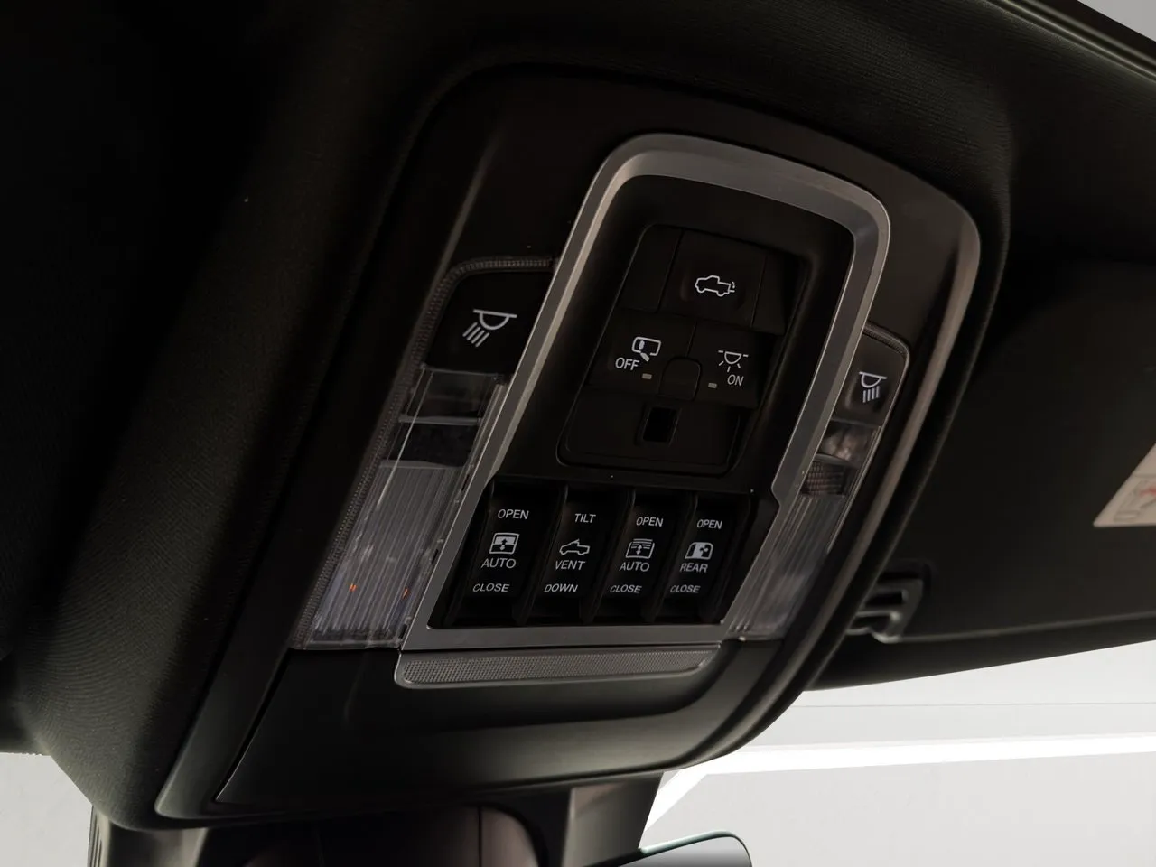 Vehicle image 36