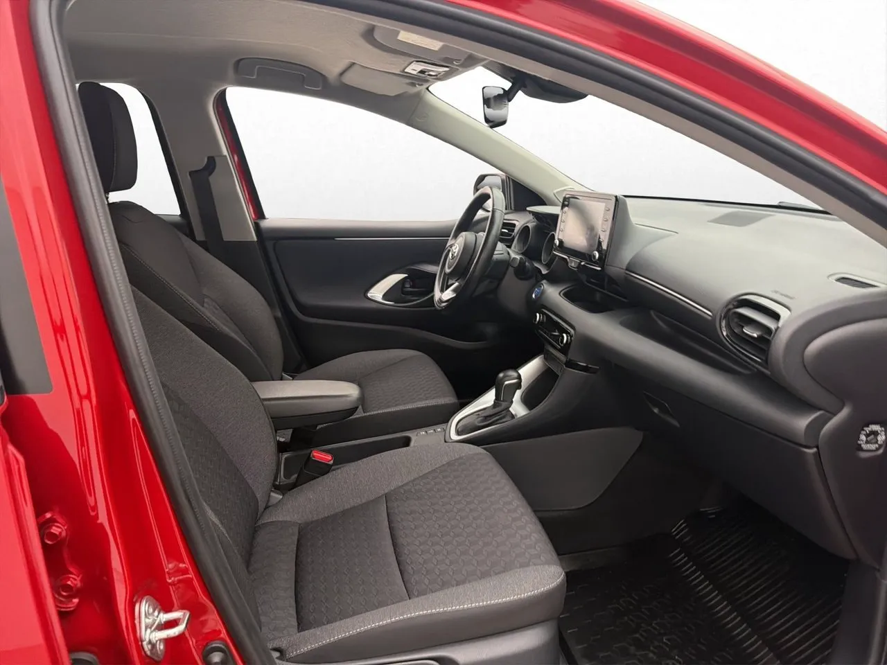 Vehicle image 10