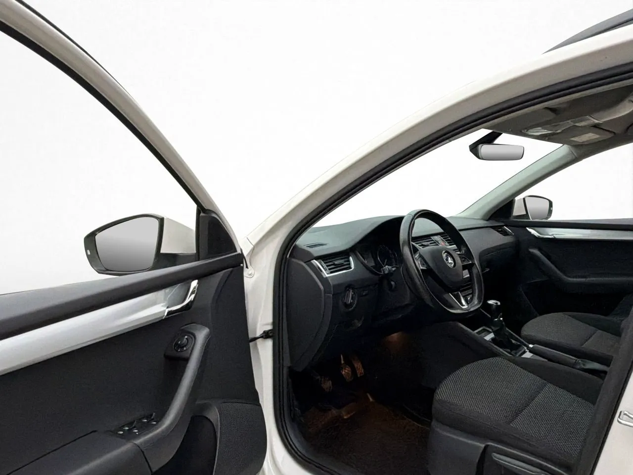 Vehicle image 23