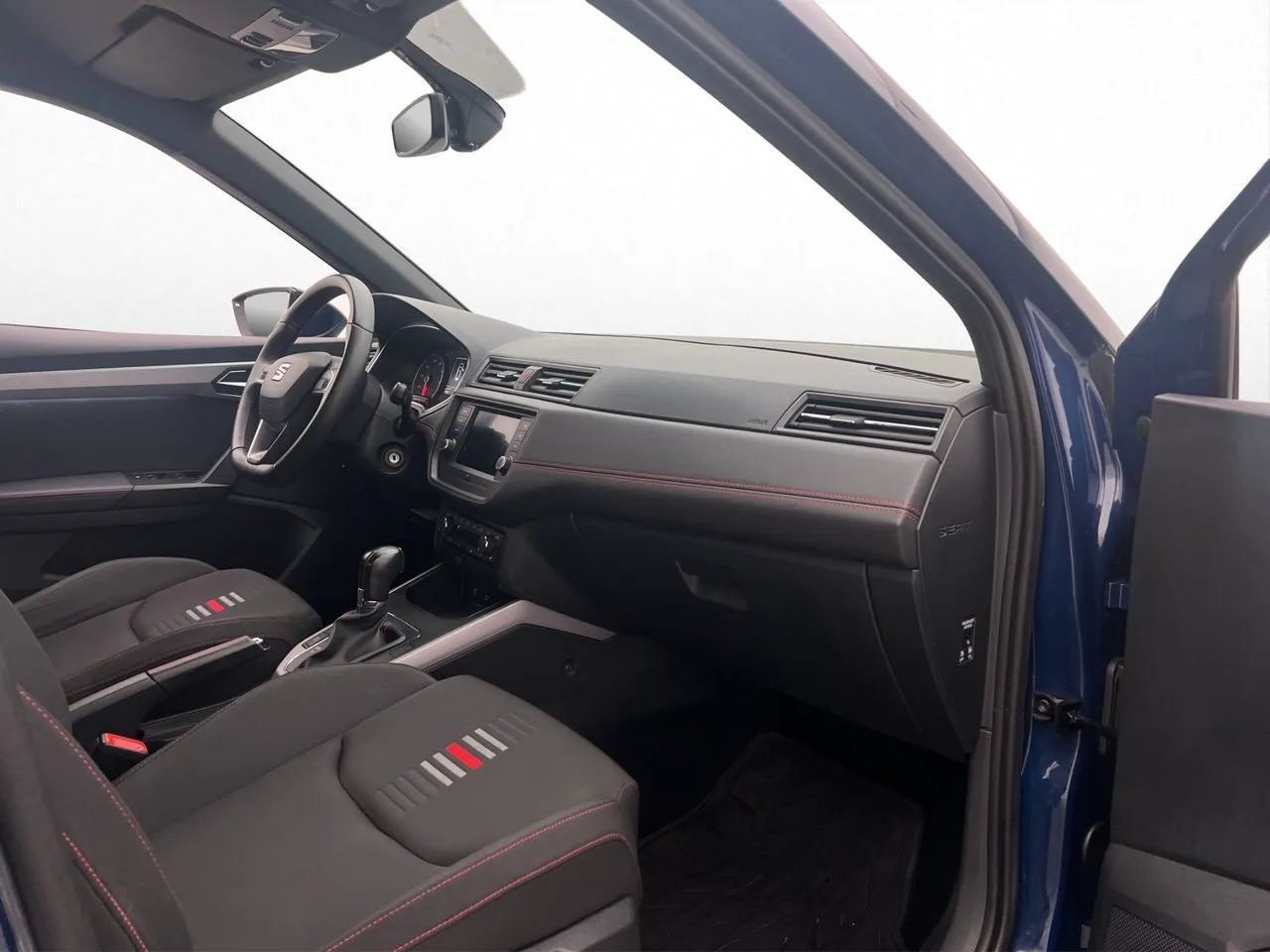 Vehicle image 25
