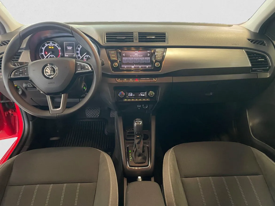 Vehicle image 8