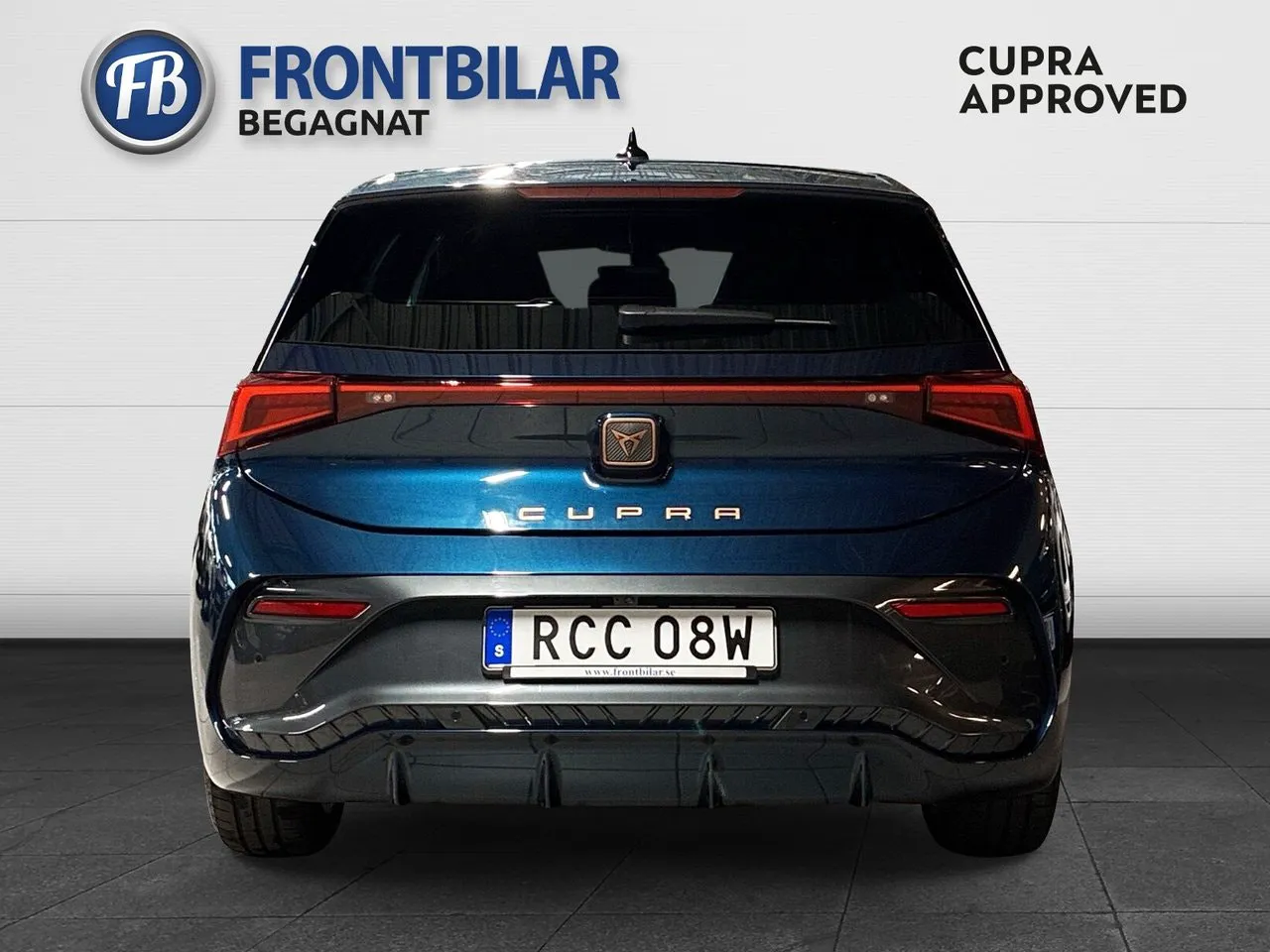 Vehicle image 6
