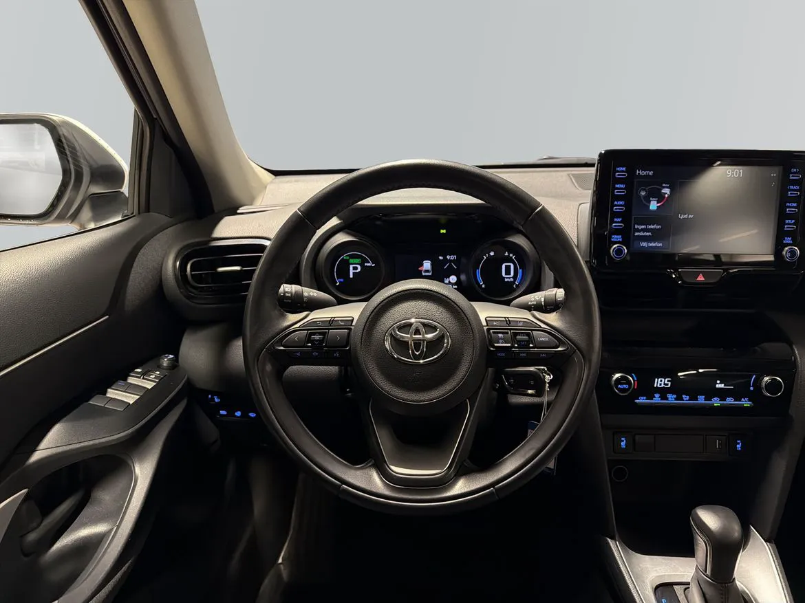 Vehicle image 8