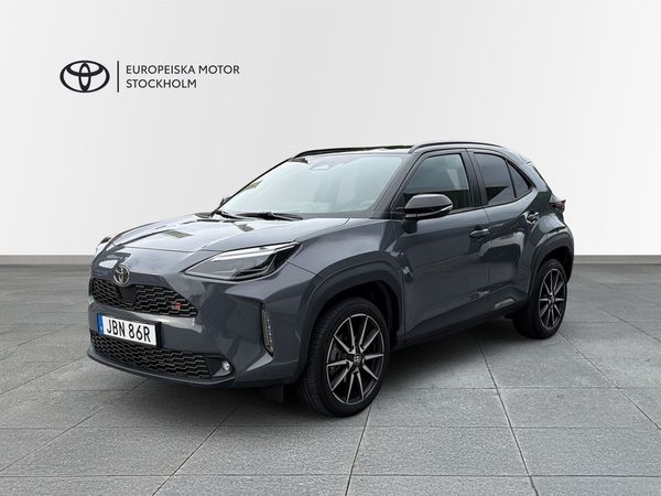 Toyota Yaris Cross Hybrid 130 1,5 GR SPORT BITONE JBL V-HJUL - 2026