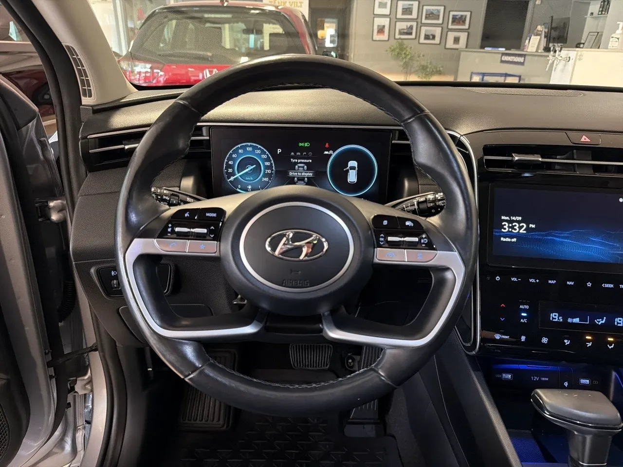 Vehicle image 14