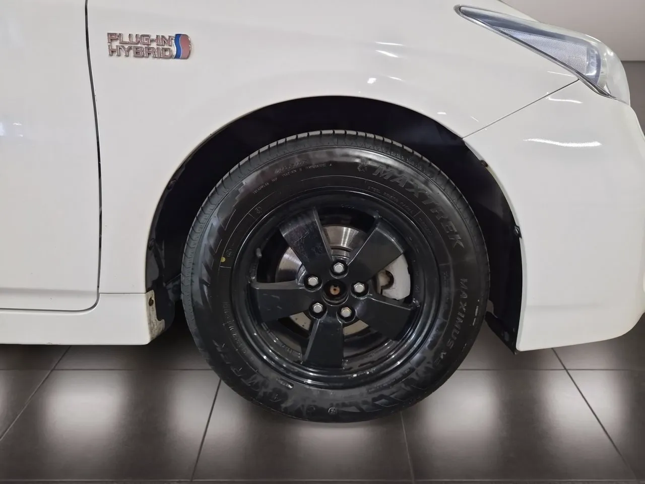 Vehicle image 8