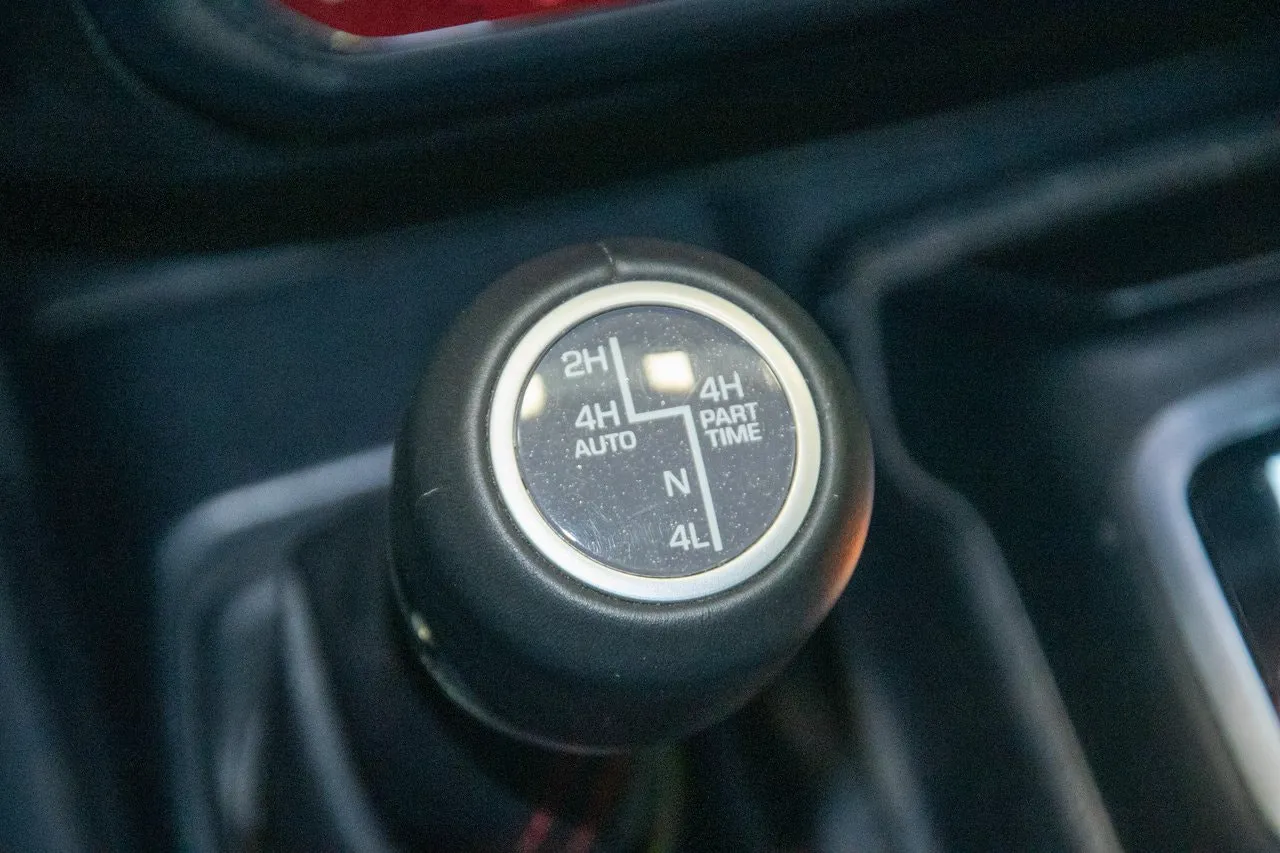 Vehicle image 27