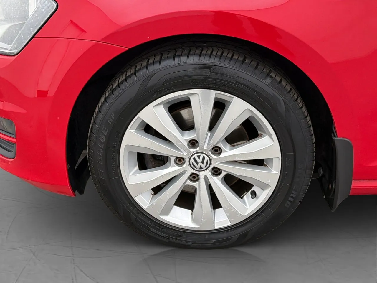 Vehicle image 21