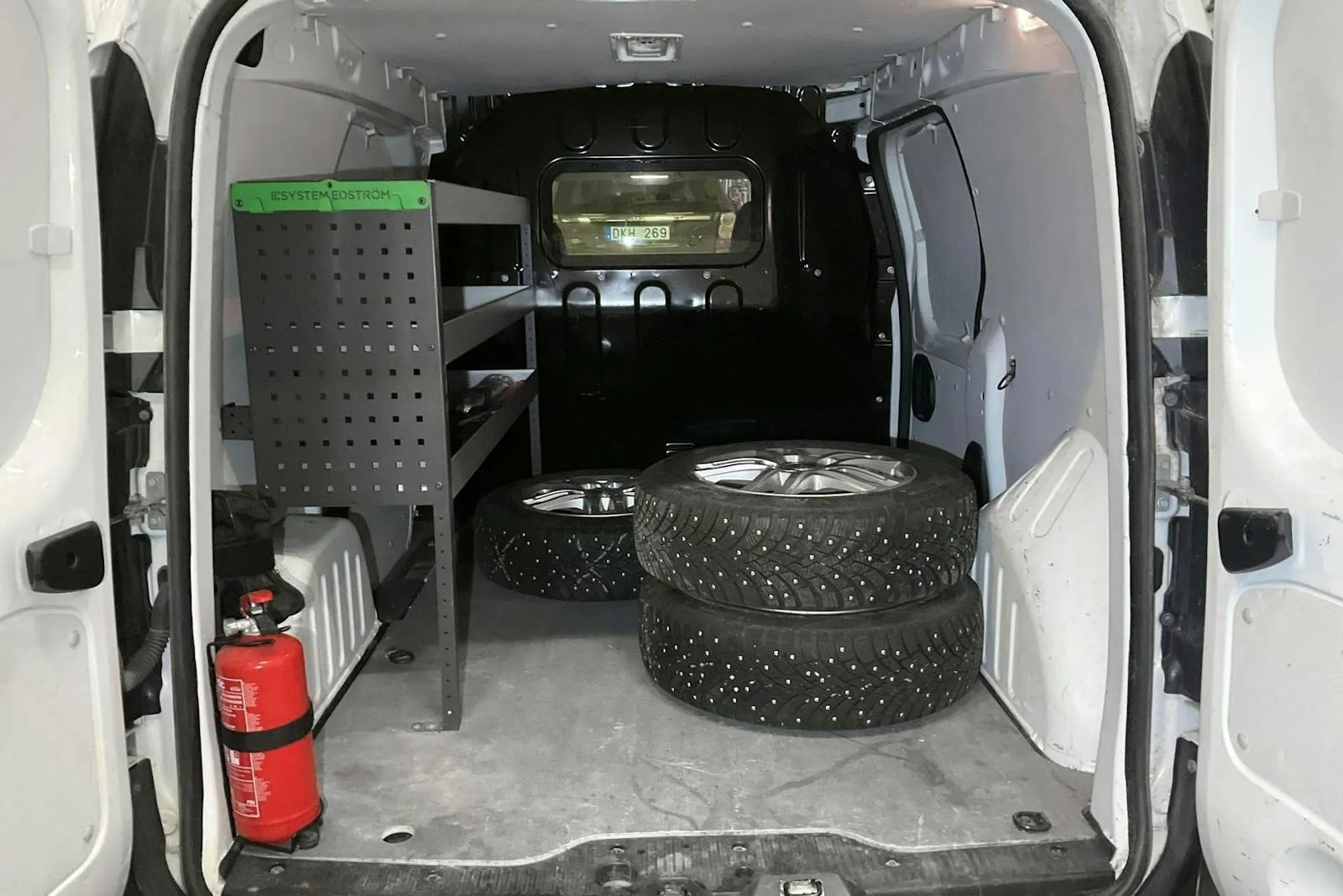 Vehicle image 8