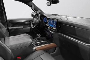 Chevrolet Silverado bild 16