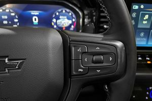 Chevrolet Silverado bild 25