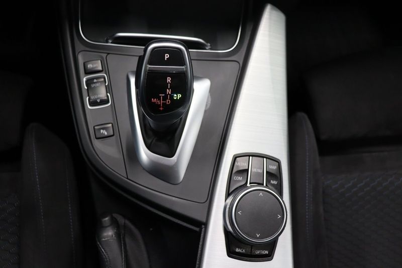 BMW 320 bild 18