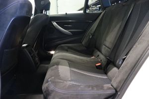 BMW 320 bild 10