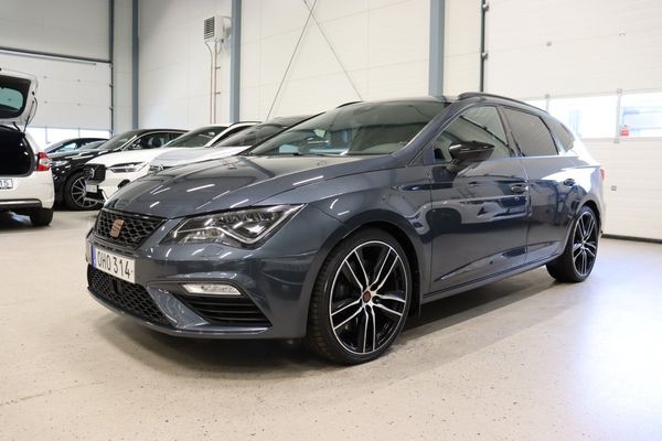 Seat Leon ST Cupra ST 2.0 TSI 4Drive Pano Beats B-Kam 301hk - 2019