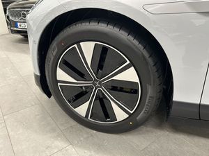 Polestar 4 bild 9