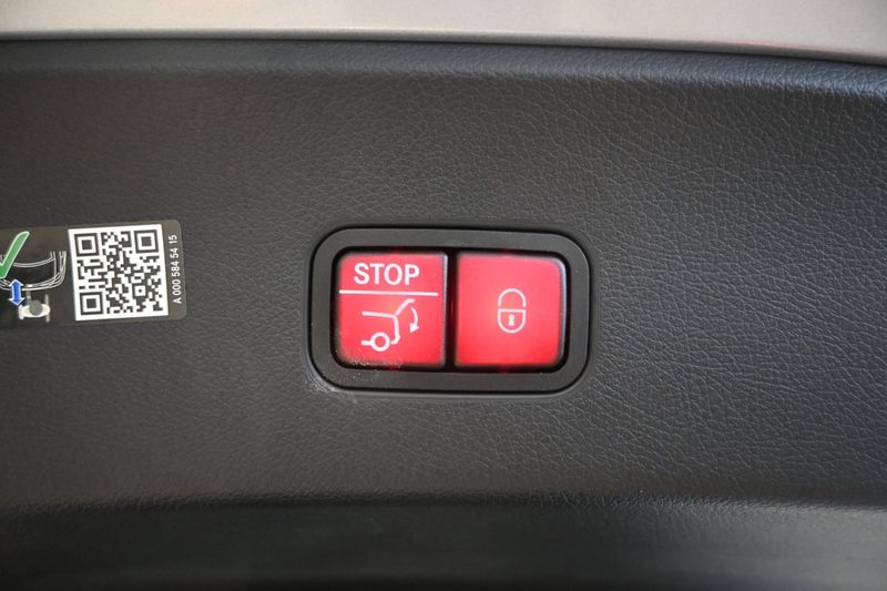 Mercedes GLC300 bild 19