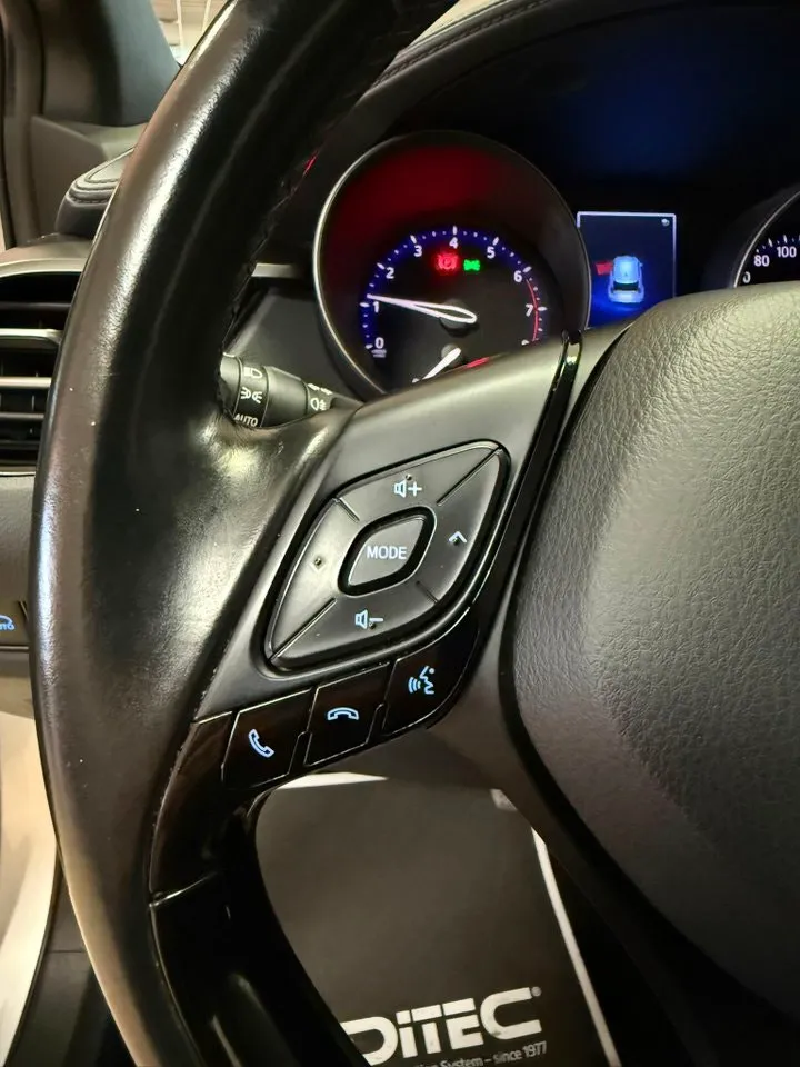 Vehicle image 21
