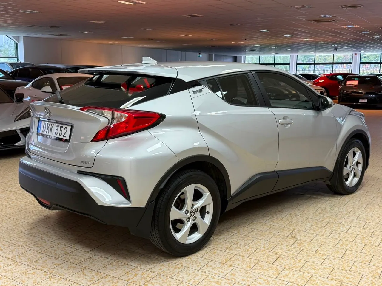 Vehicle image 6