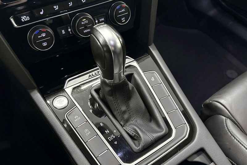 Volkswagen Passat bild 12