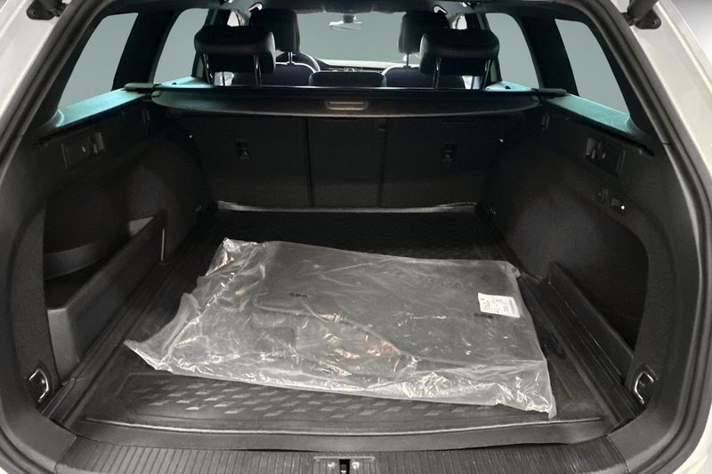 Volkswagen Passat bild 14