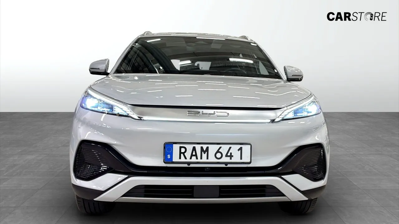 Vehicle image 7
