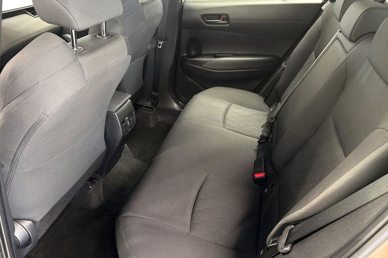 Toyota Corolla Cross bild 13