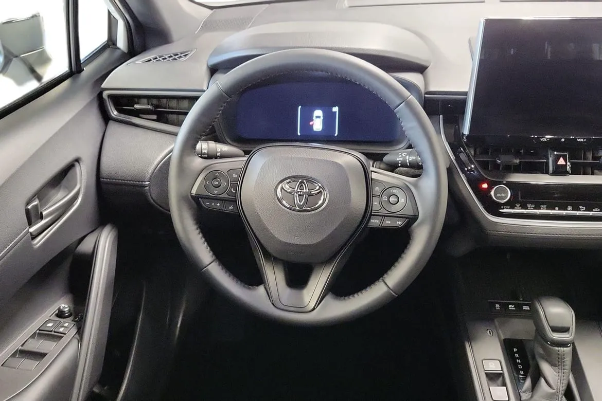 Vehicle image 9