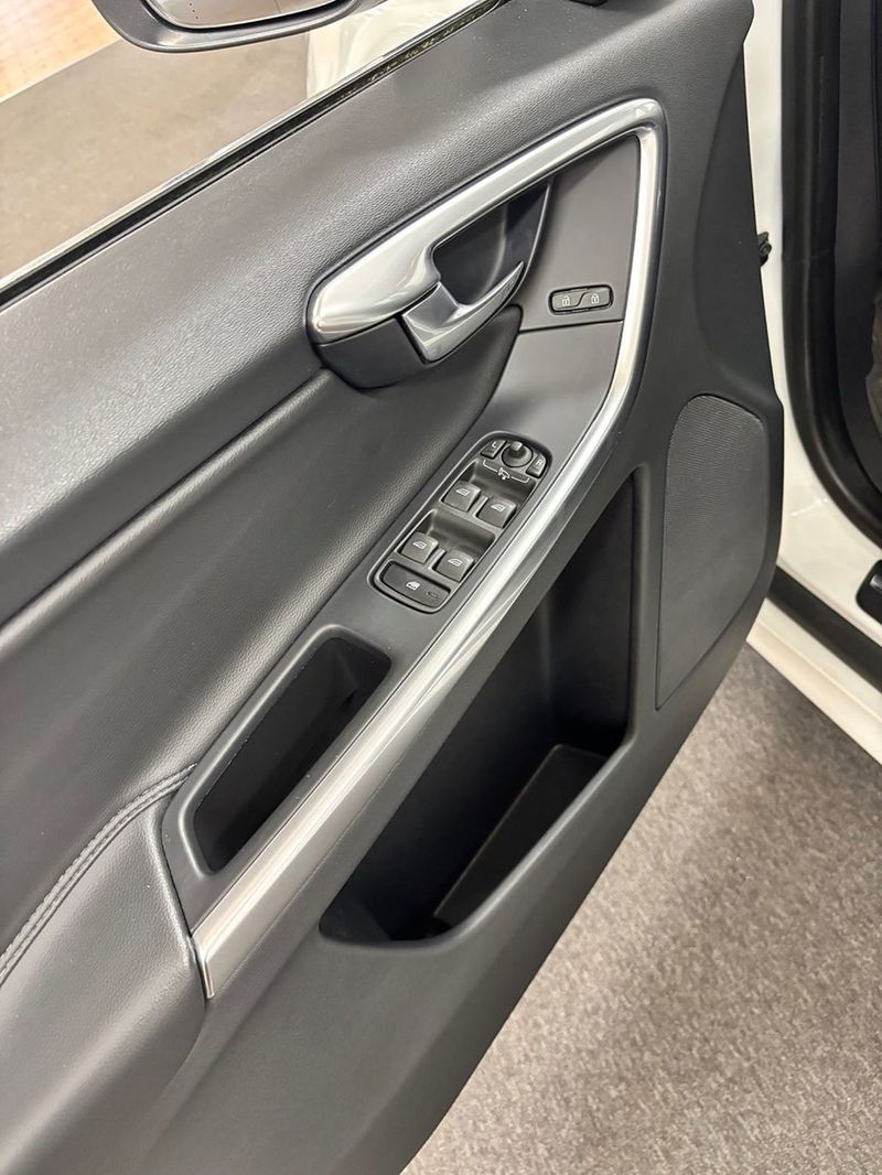 Volvo XC60 bild 8
