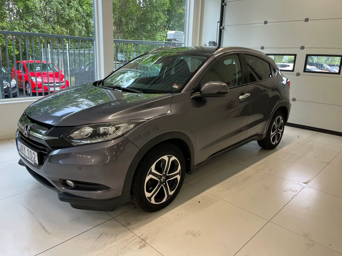 Vehicle image 1
