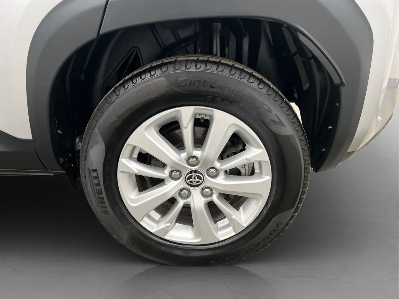 Vehicle image 25