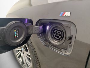 BMW 330 bild 12